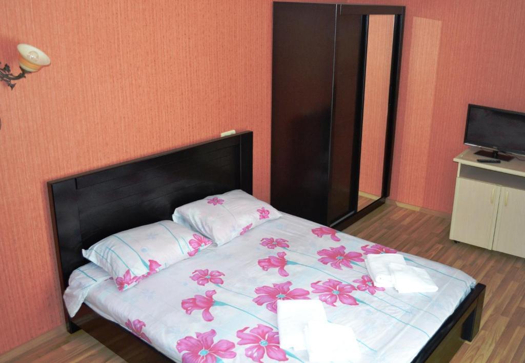 Hotel Isaka Tbiliszi Szoba fotó