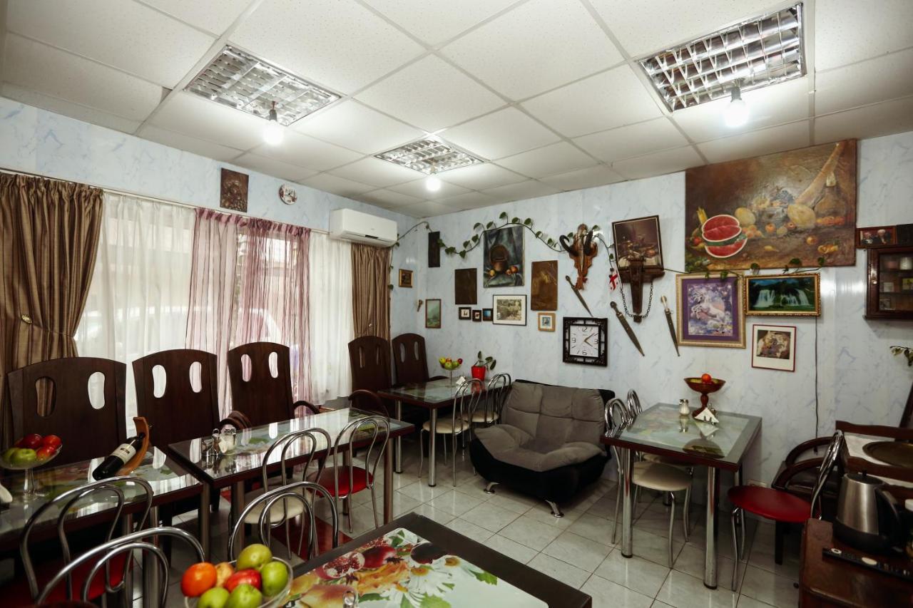 Hotel Isaka Tbiliszi Kültér fotó