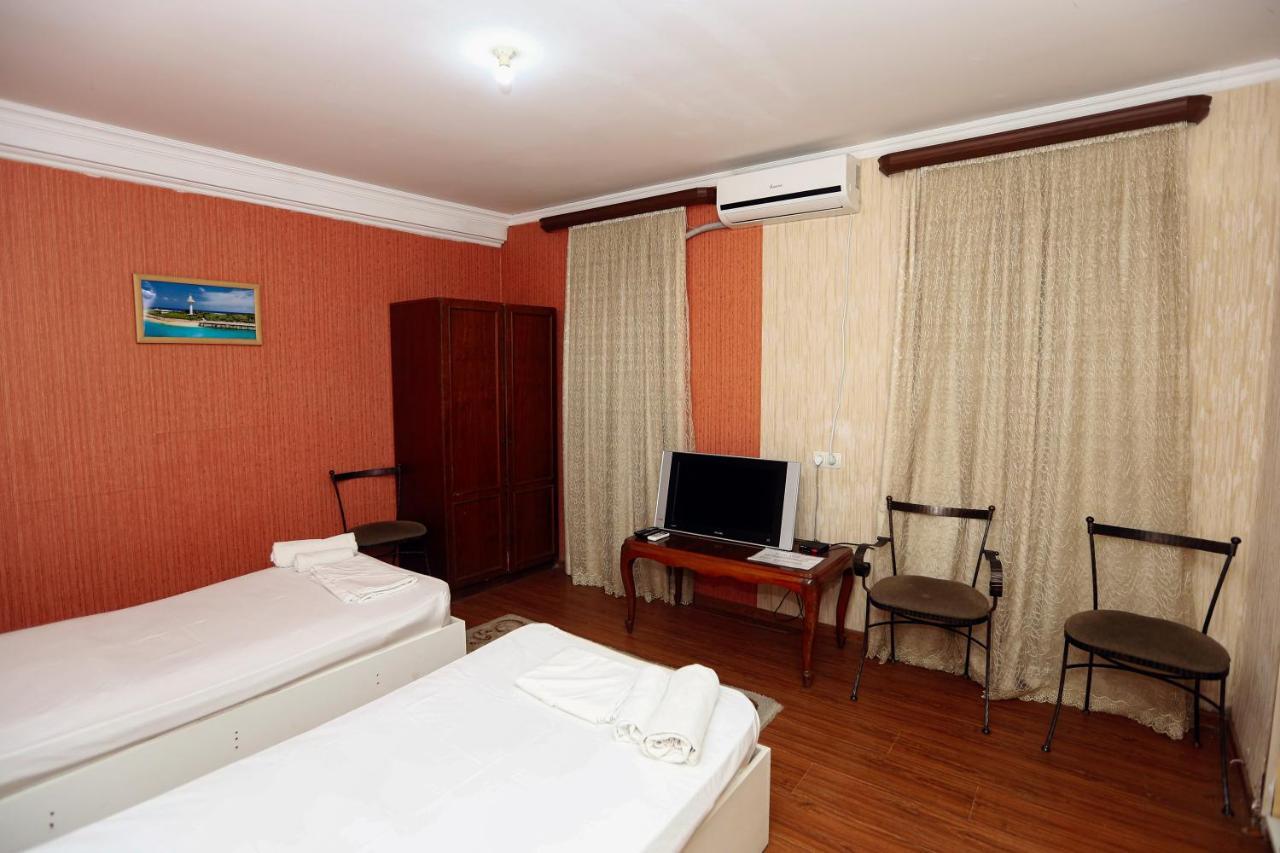 Hotel Isaka Tbiliszi Kültér fotó