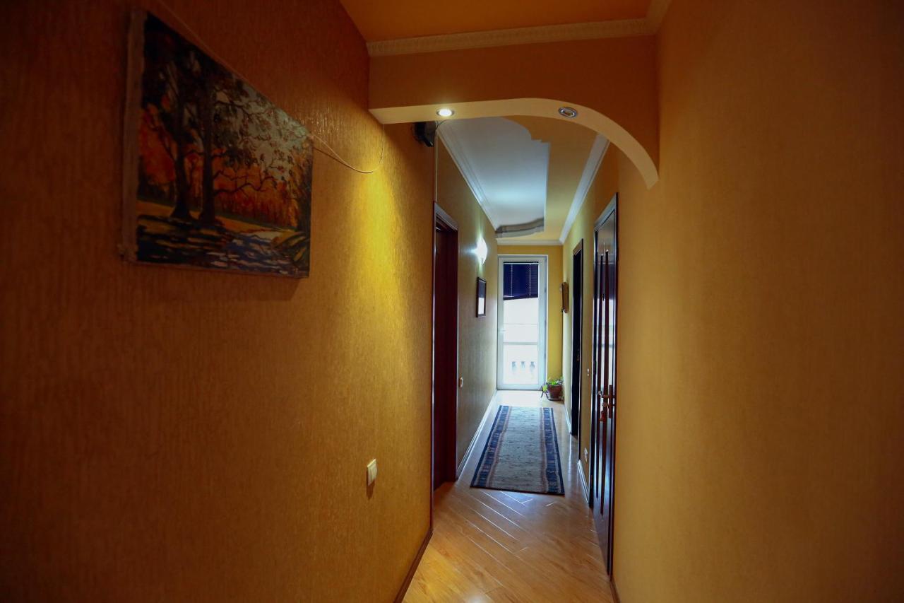 Hotel Isaka Tbiliszi Kültér fotó