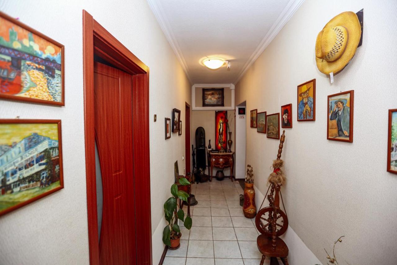 Hotel Isaka Tbiliszi Kültér fotó